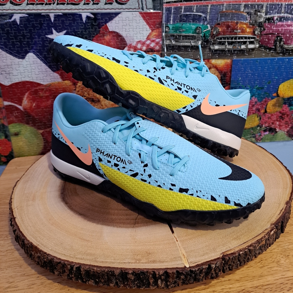 Nike Phantom GT2 Academy  MG Light blue Size 11.5 indoor Turf Preowned
